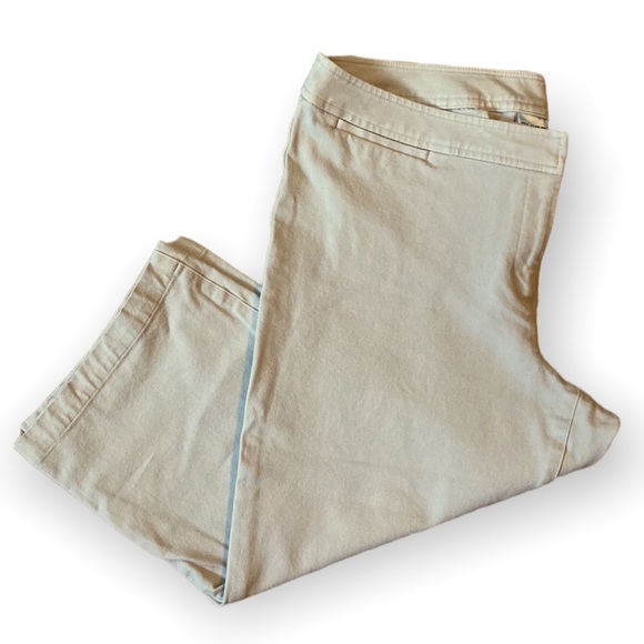 Chico’s Khaki Capris - Picture 3 of 8